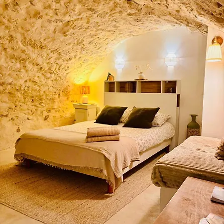 Apartamento La Cueva La Garde-Adhémar